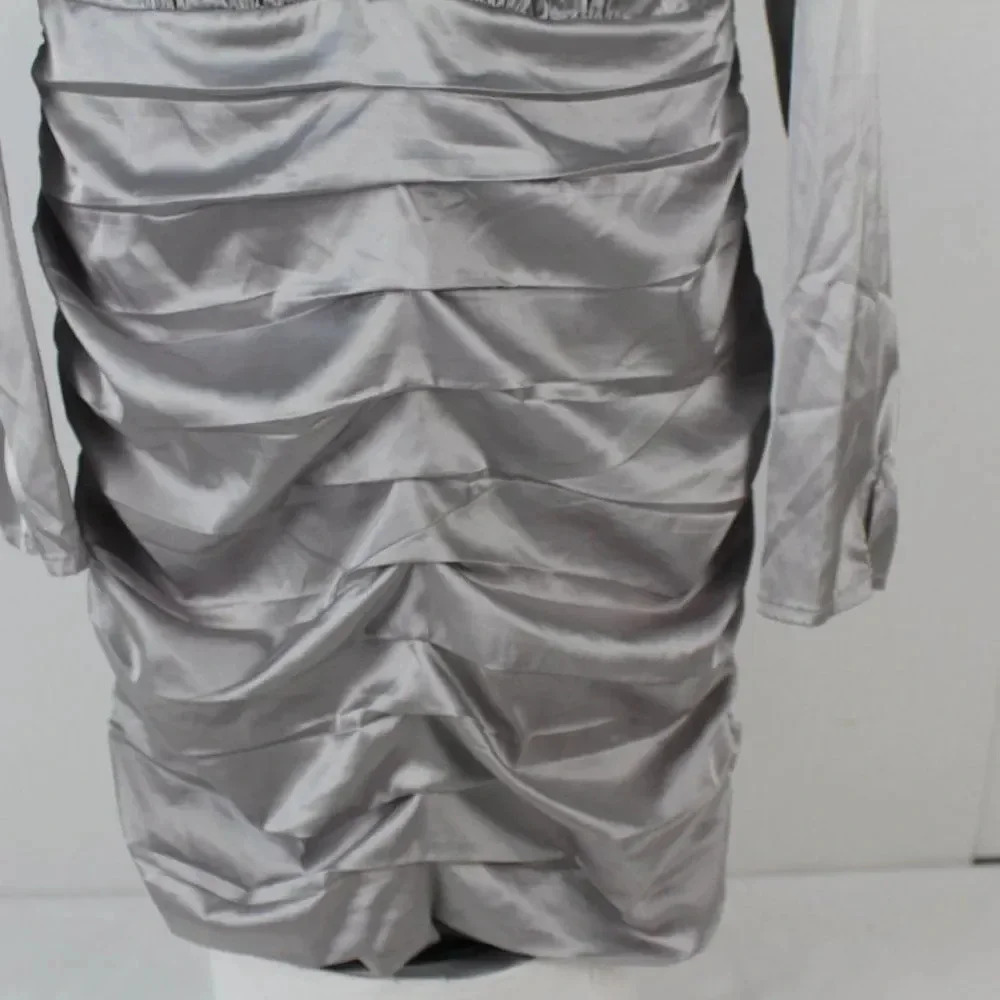ASTR Dress - Picture 4 of 8